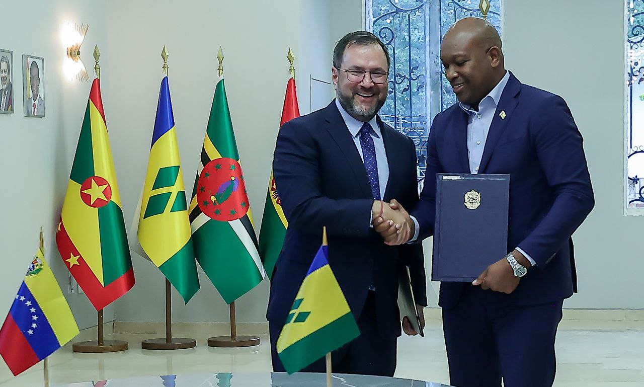 Venezuela y San Vicente y las Granadinas firman Memorándum de entendimiento