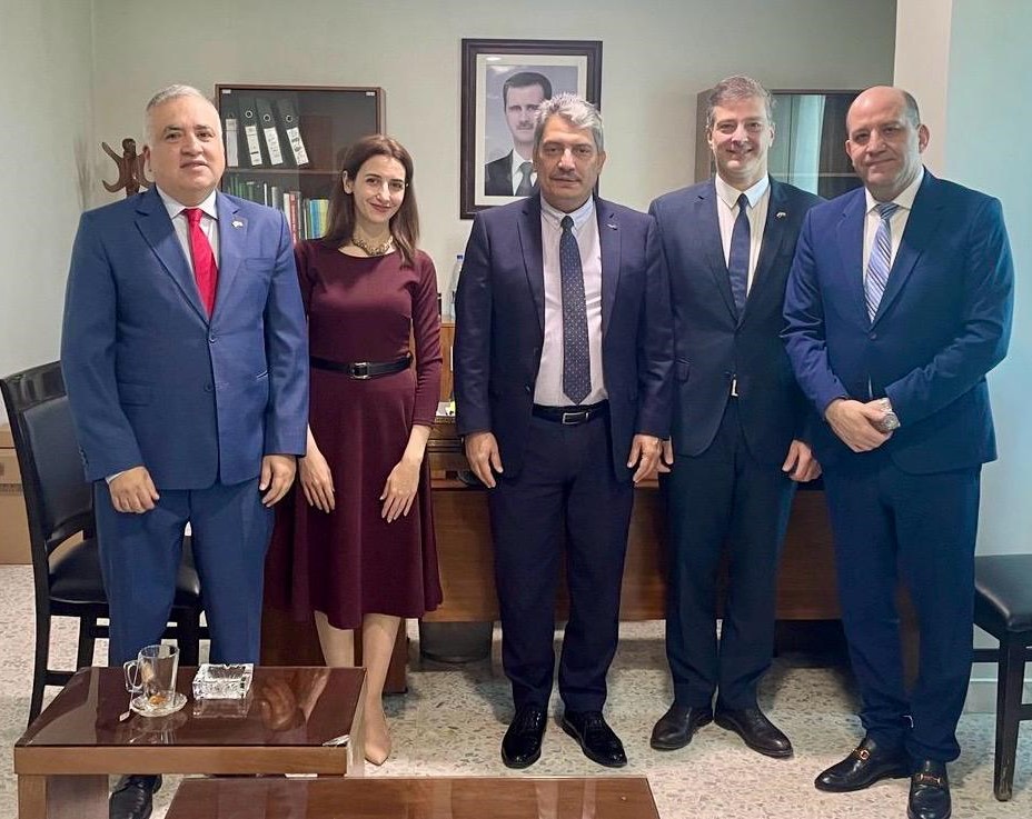 Embajador Biomorgi se reúne con Director para las Américas de Cancillería siria