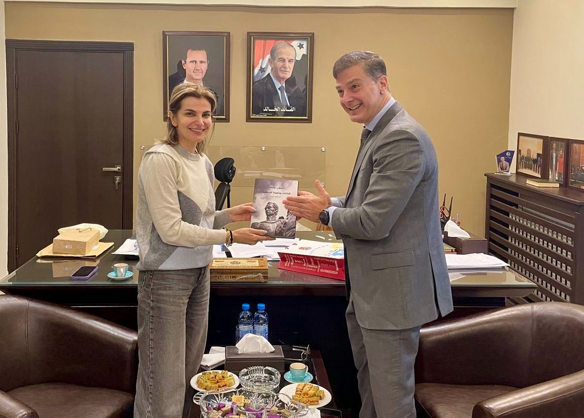 Embajador Biomorgi se reúne con Presidenta de la Unión de Estudiantes de Siria