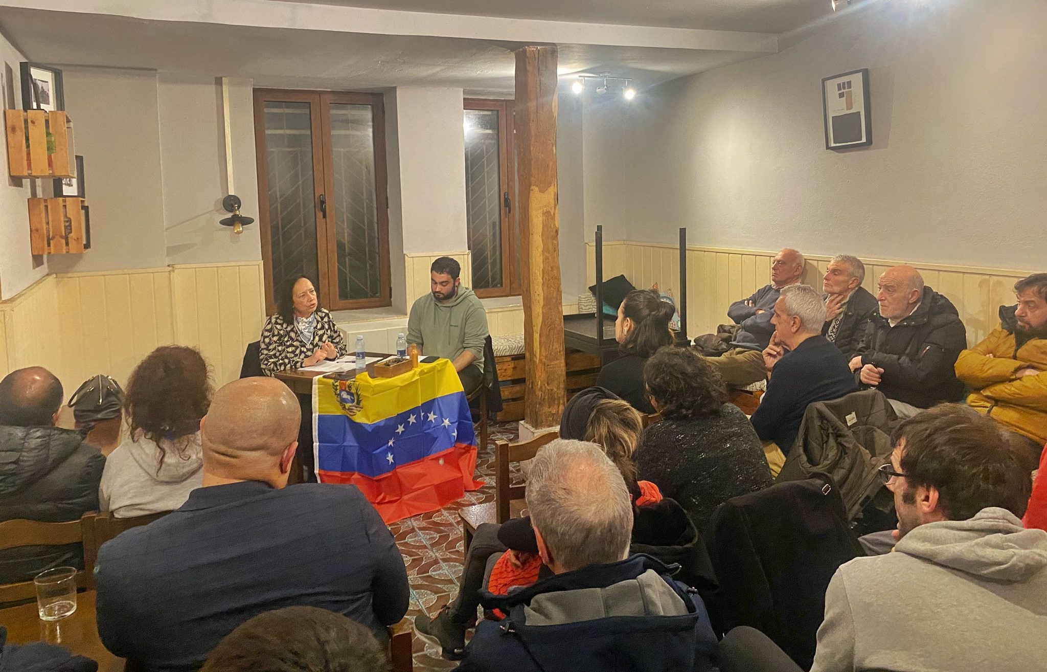 Charla sobre la actualidad venezolana en Zaldibar