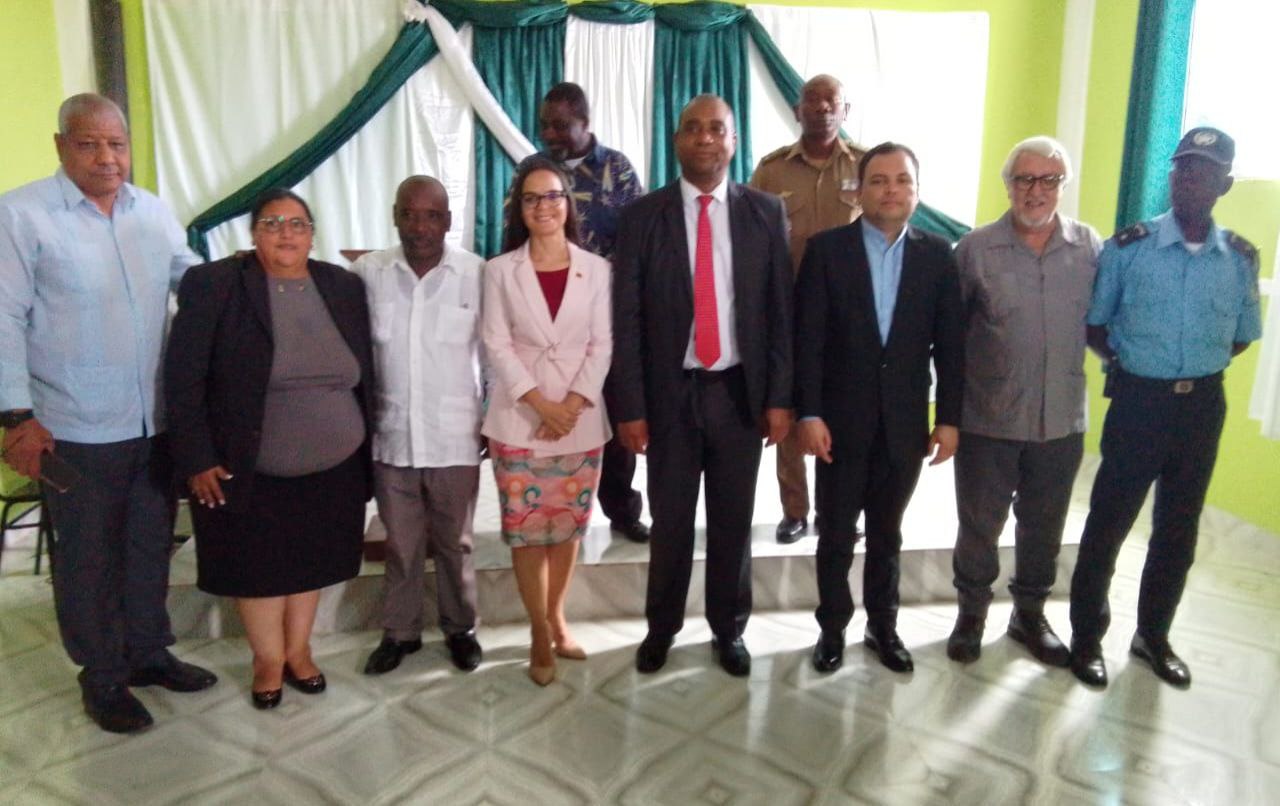 Venezuela conmemora en Angola paso a la eternidad del Comandante Fidel Castro