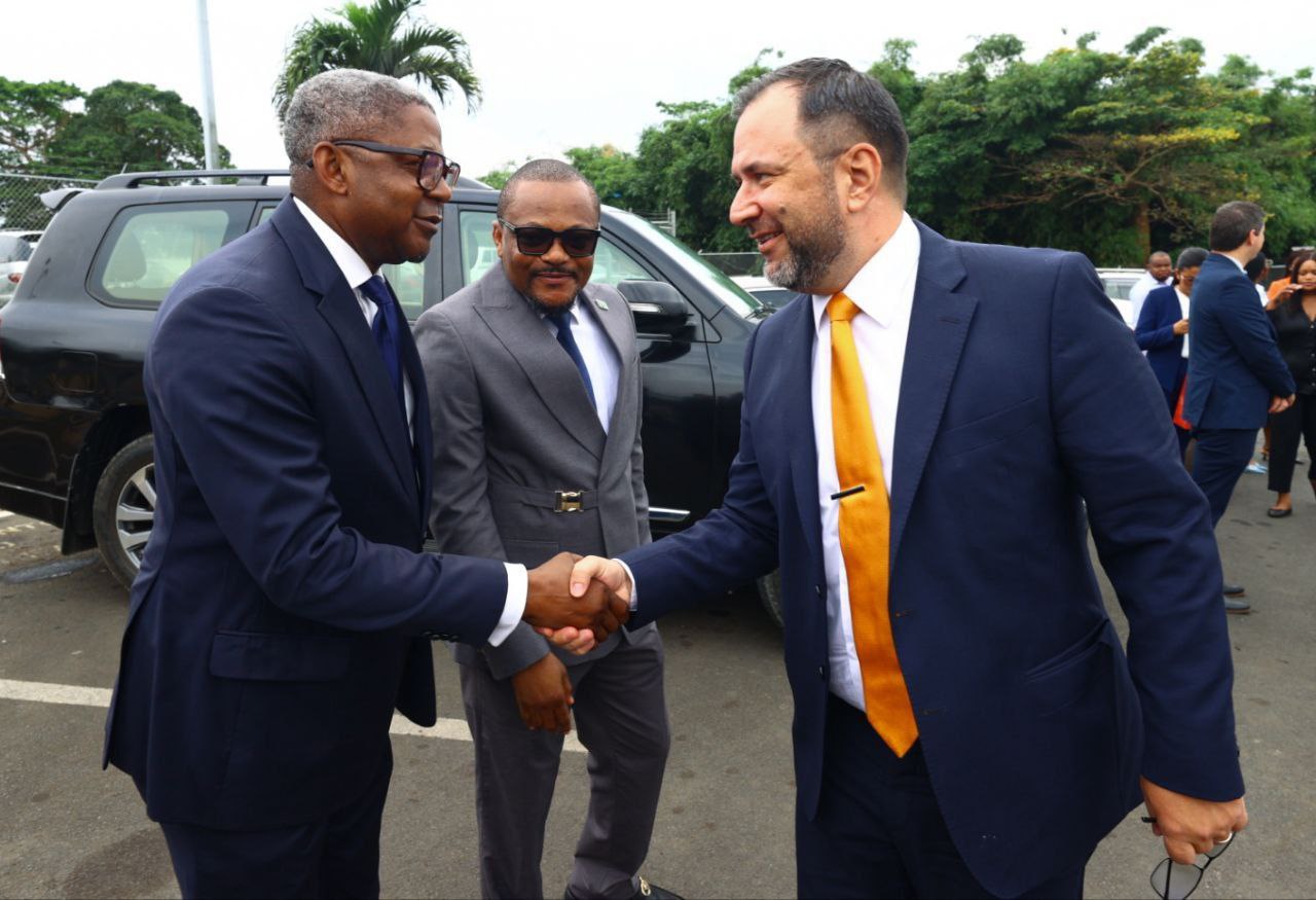 Canciller Yván Gil visitó Complejo Petrolífero y Gasífero en Malabo