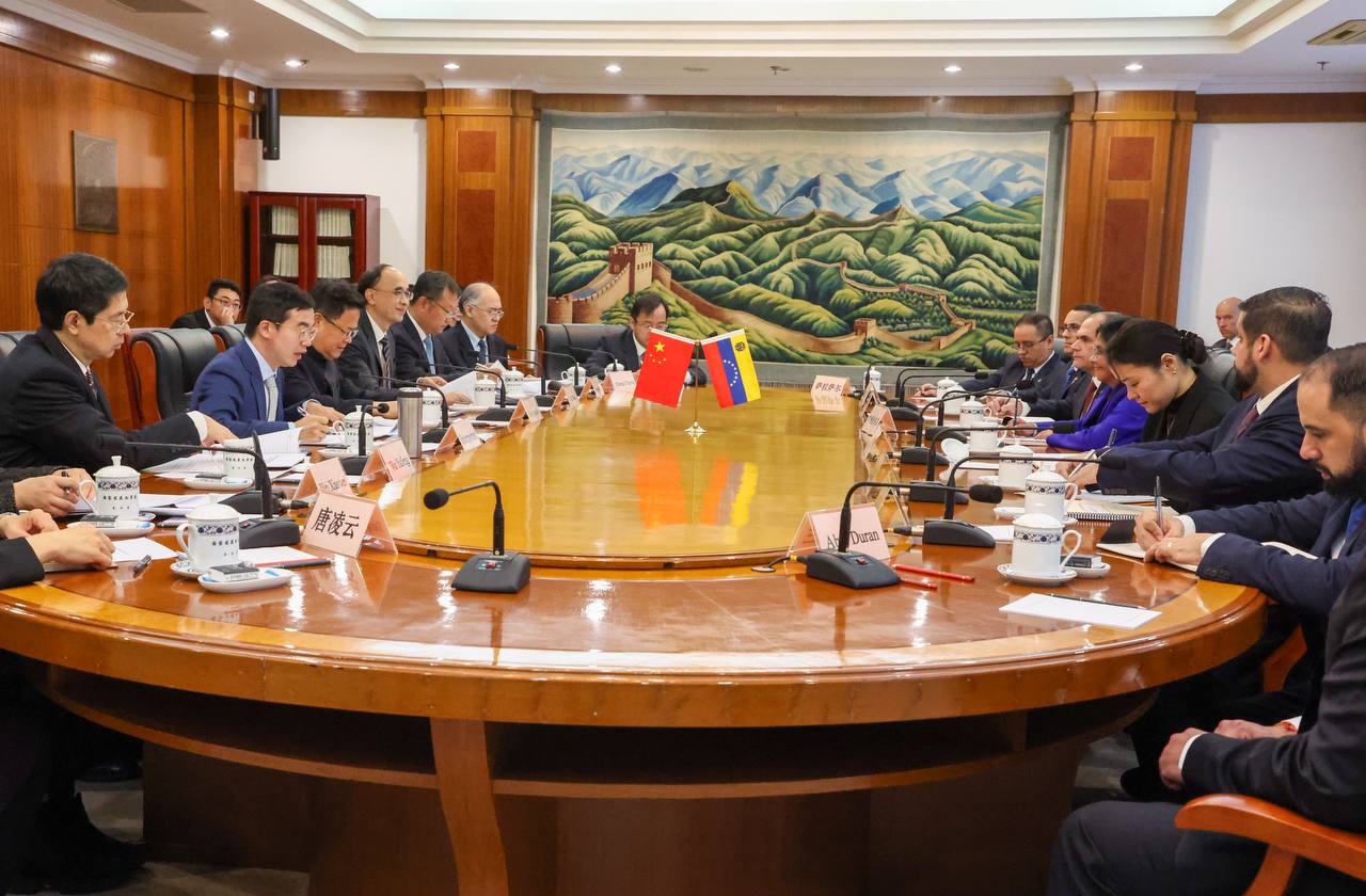 Venezuela y China fortalecen relaciones de cooperación en áreas estratégicas