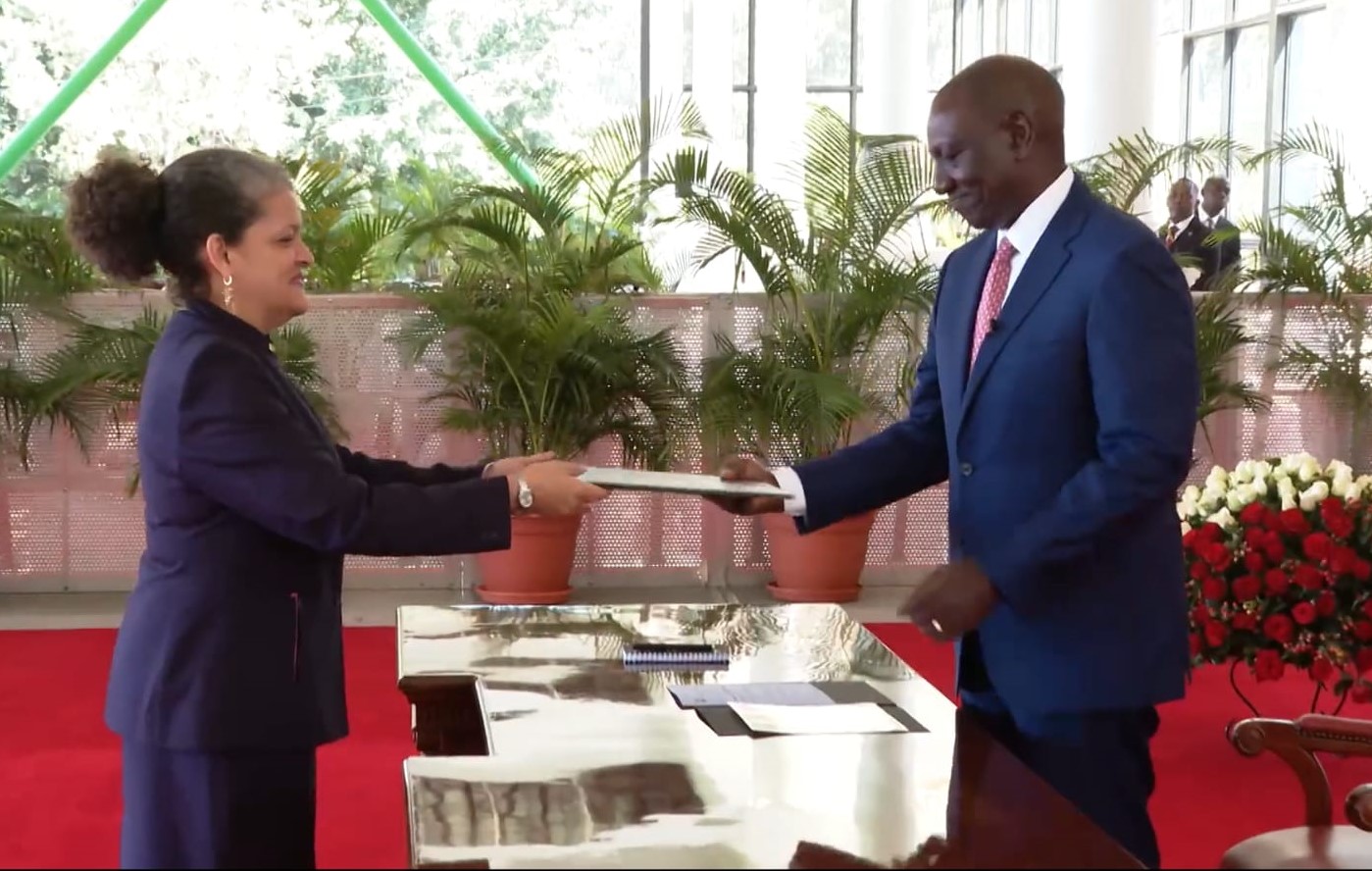 Embajadora Moravia Peralta entregó Cartas Credenciales ante Presidente de Kenia