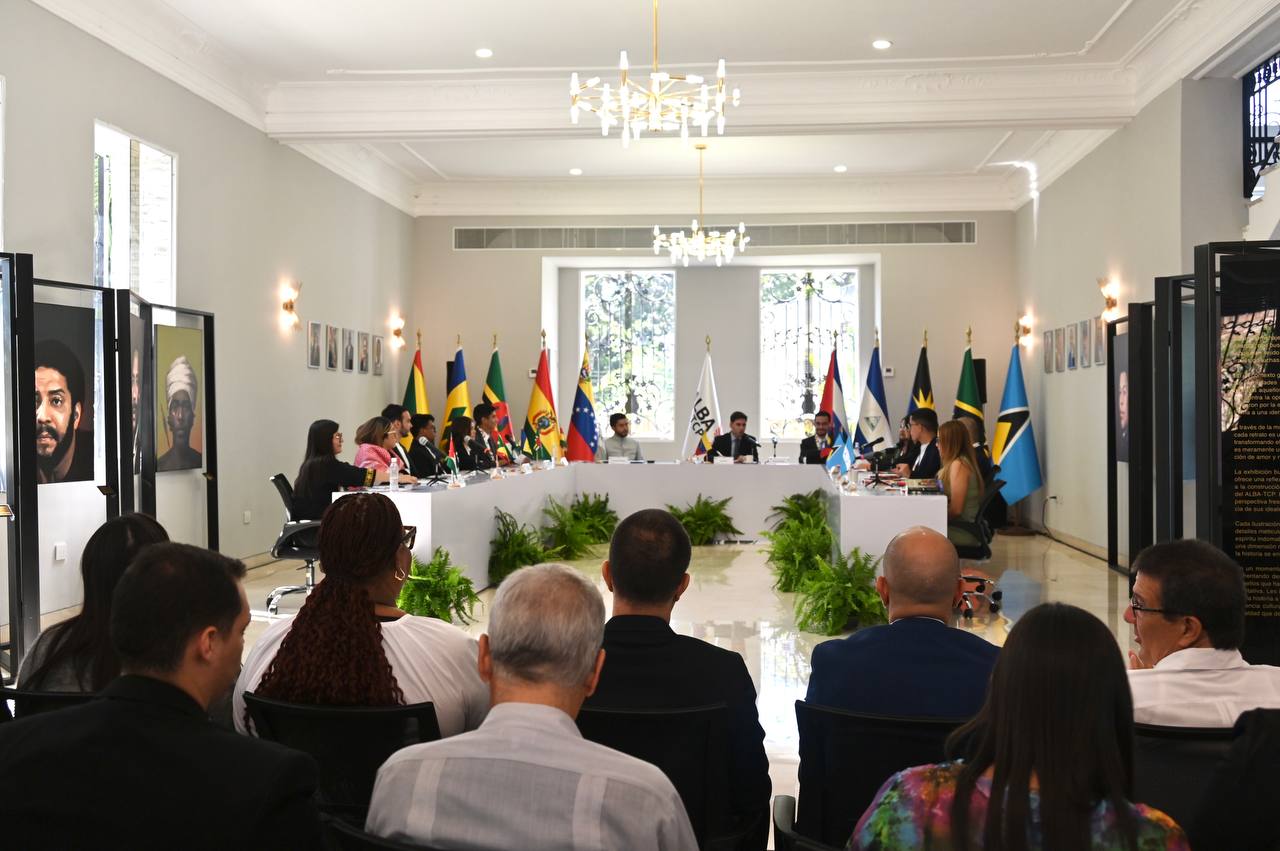 Juventud realiza Modelo ALBA-TCP en el marco del 20° aniversario de la Alianza