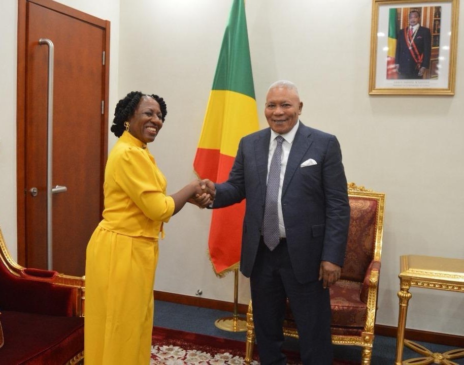 Embajadora se reúne con Presidente de Asamblea Nacional de República del Congo