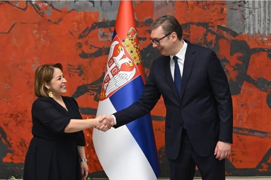 Embajadora Jaidys Briceño presenta Cartas Credenciales ante Presidente de Serbia