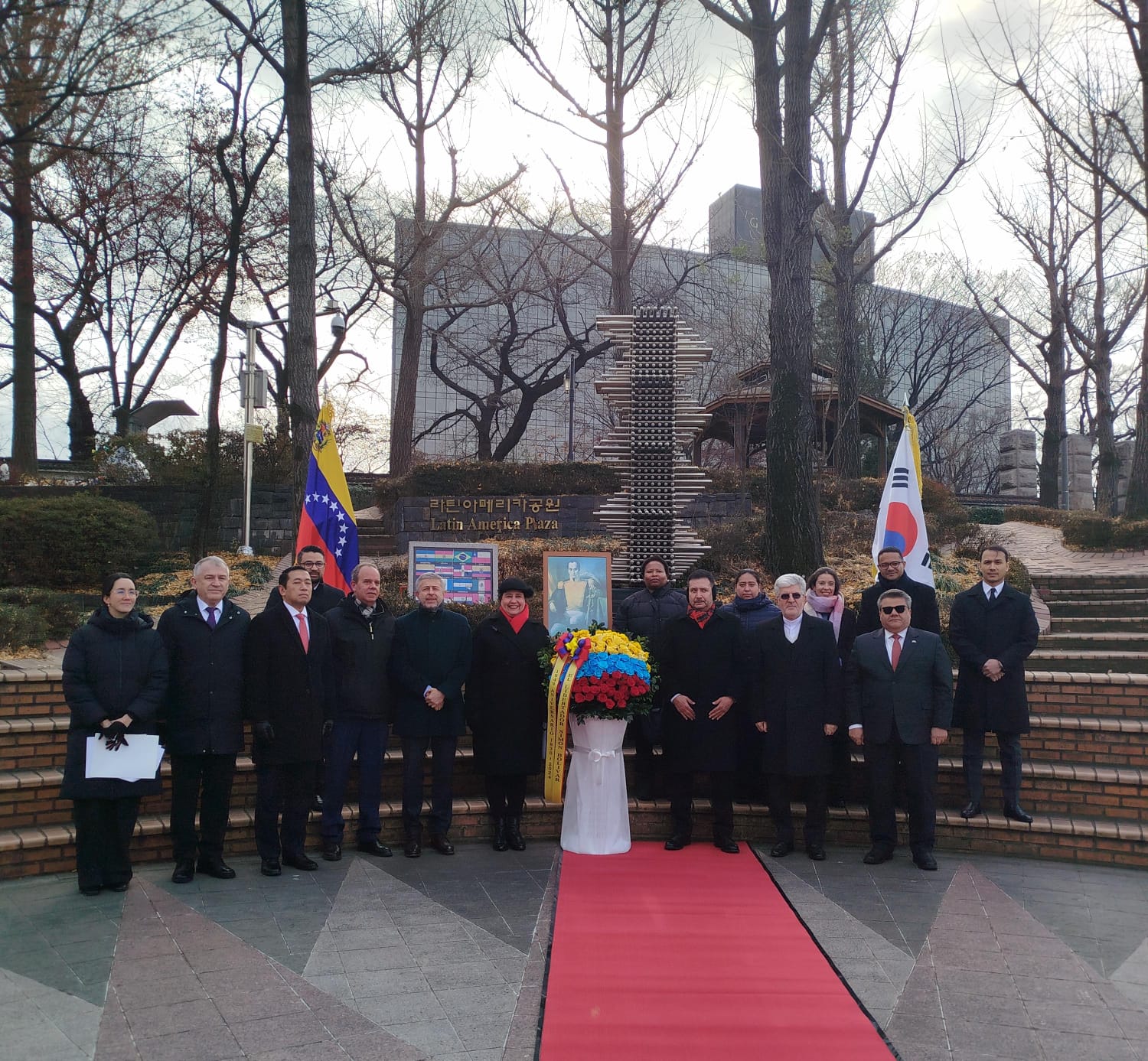 En Seúl rinden homenaje al Libertador en el 194° aniversario de su legado