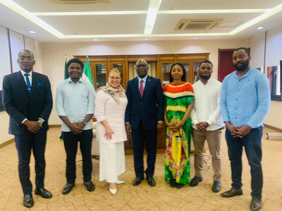 Guinea Ecuatorial despidió a delegados que participarán en Festival Antifascista