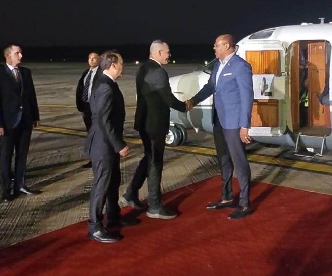 Siguen llegando delegaciones para la toma de posesión del Presidente Maduro