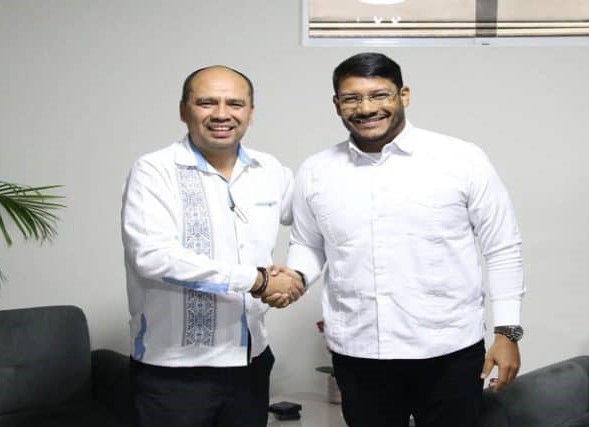 Viceministro Peña sostiene mesa de trabajo con dirigente mexicano de Morena