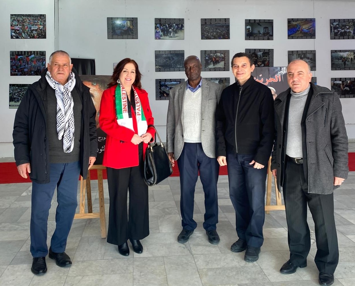 Inauguran en Túnez exposición fotográfica “Solidaridad con Palestina”