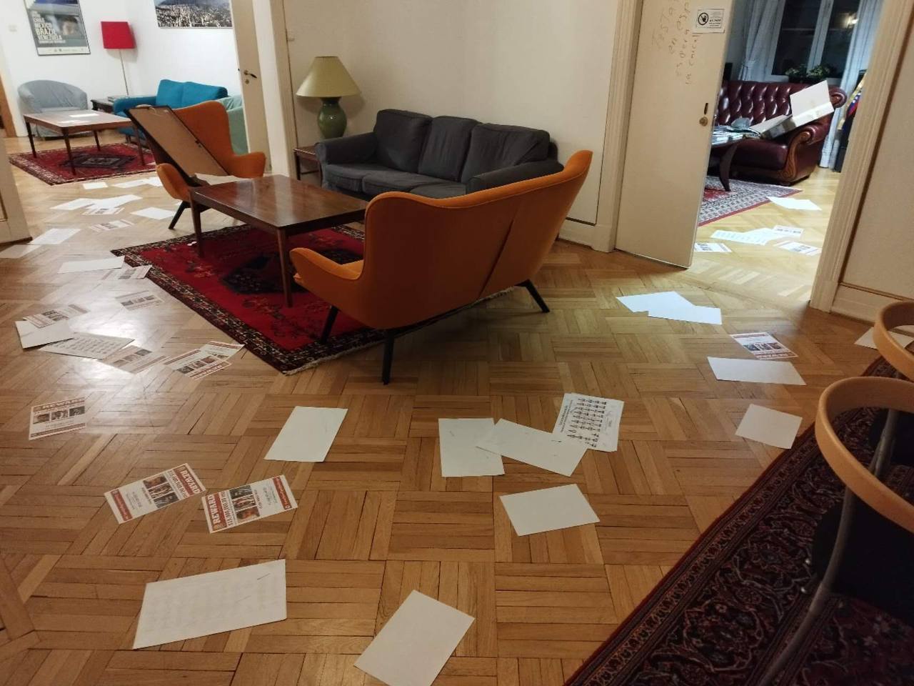 Venezuela denuncia vandalización de sede diplomática en Noruega