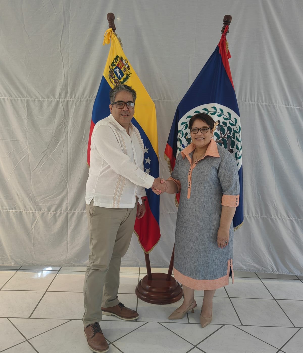 Venezuela presenta a Belice Plan de las 7 Transformaciones