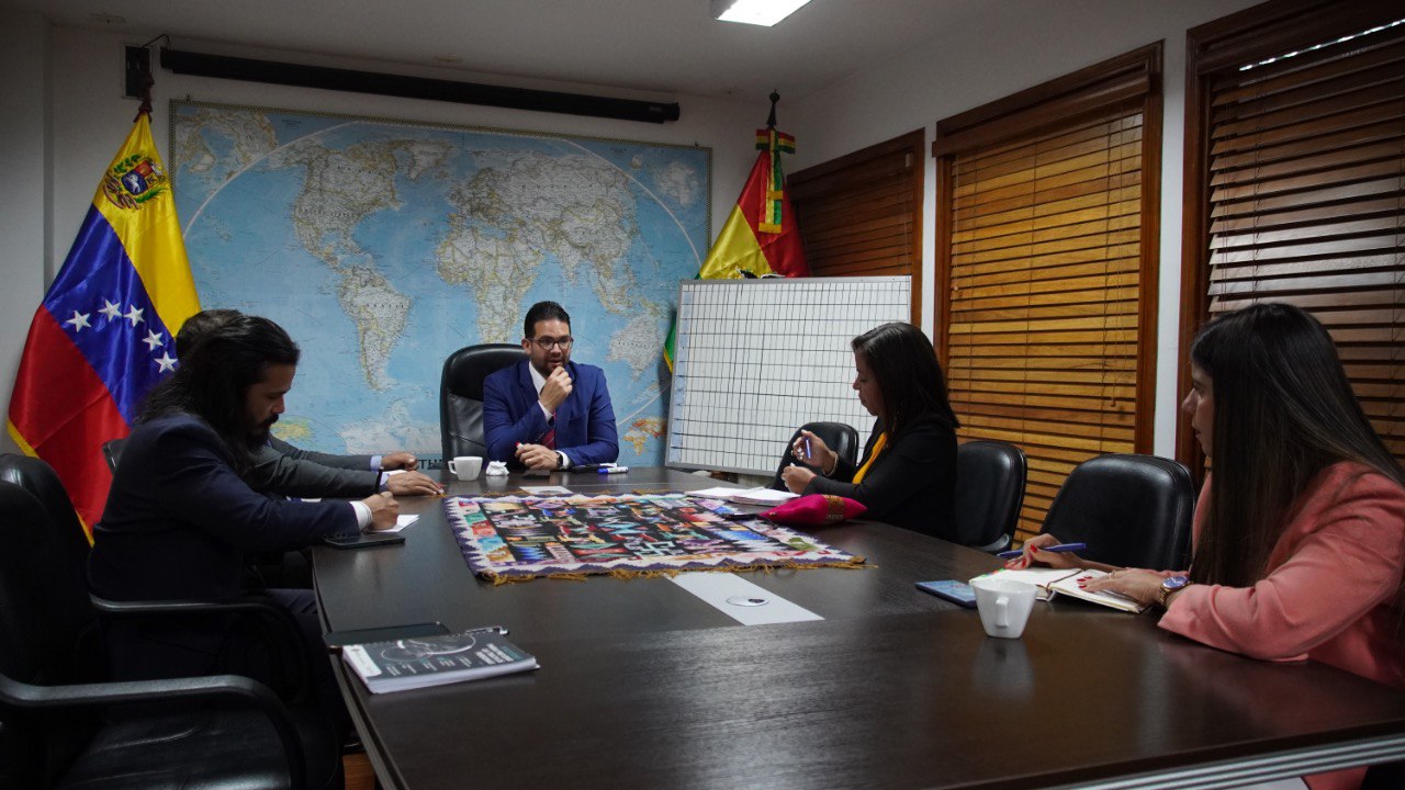 Embajada de Venezuela en Bolivia construye Agenda Concreta de Acción 2025
