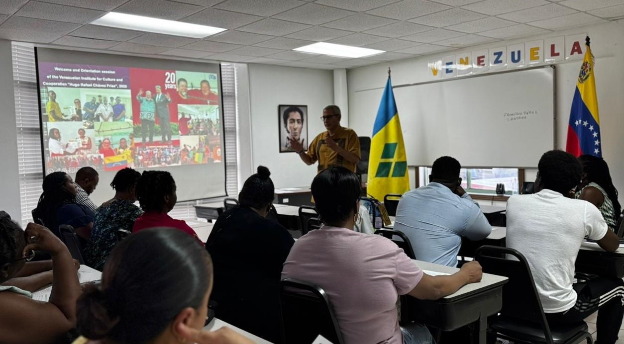 Vicentinos inician clases en Instituto Venezolano para la Cultura y Cooperación
