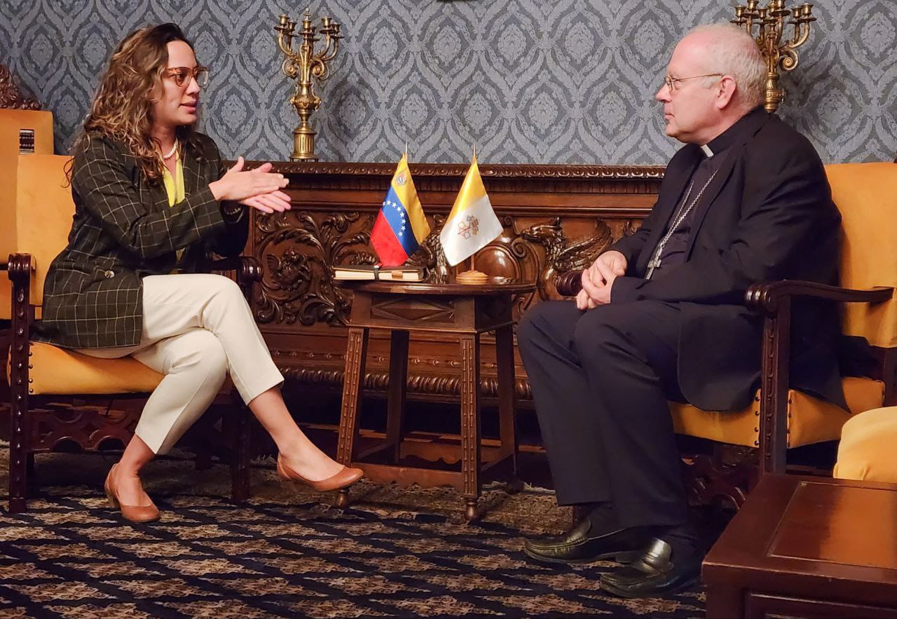 Venezuela ratifica relaciones con Santa Sede, Alemania, Italia y España