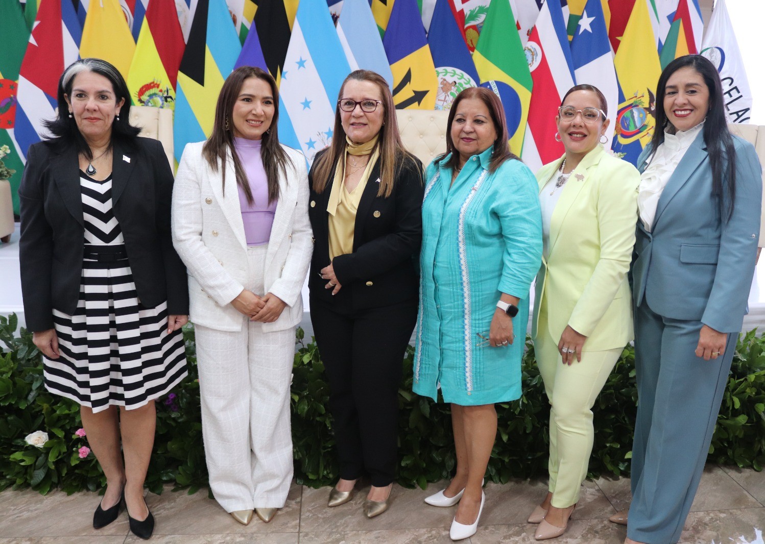 Venezuela participó en Foro Regional de Ministras de Mujer de CELAC en Honduras