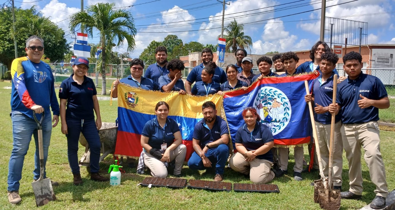 Curso de Agricultura Urbana dicta con éxito el INCES en Belice