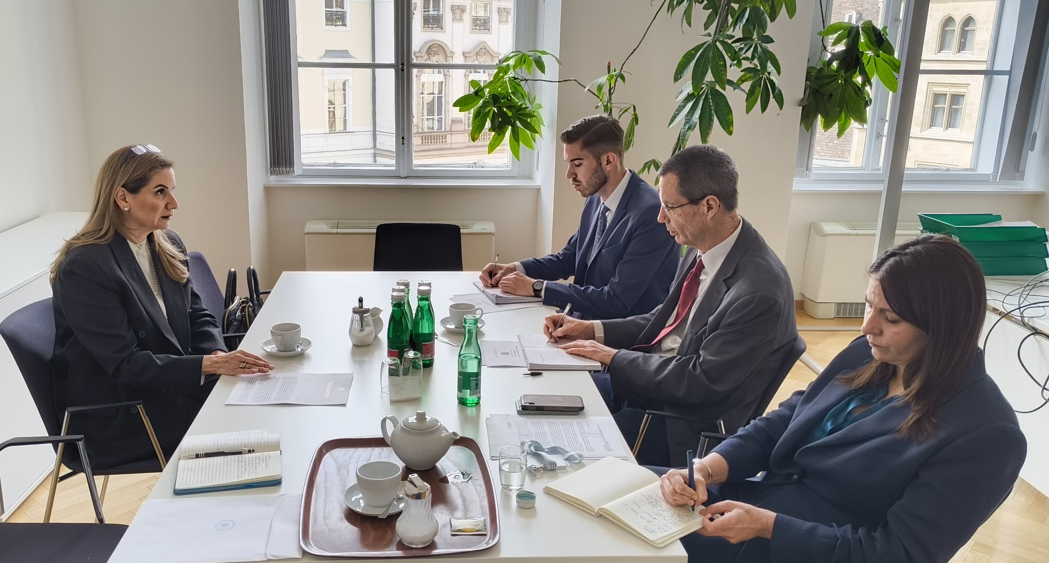 Venezuela expone en Ministerio de Asuntos Exteriores de Austria violación de DDHH de sus migrantes