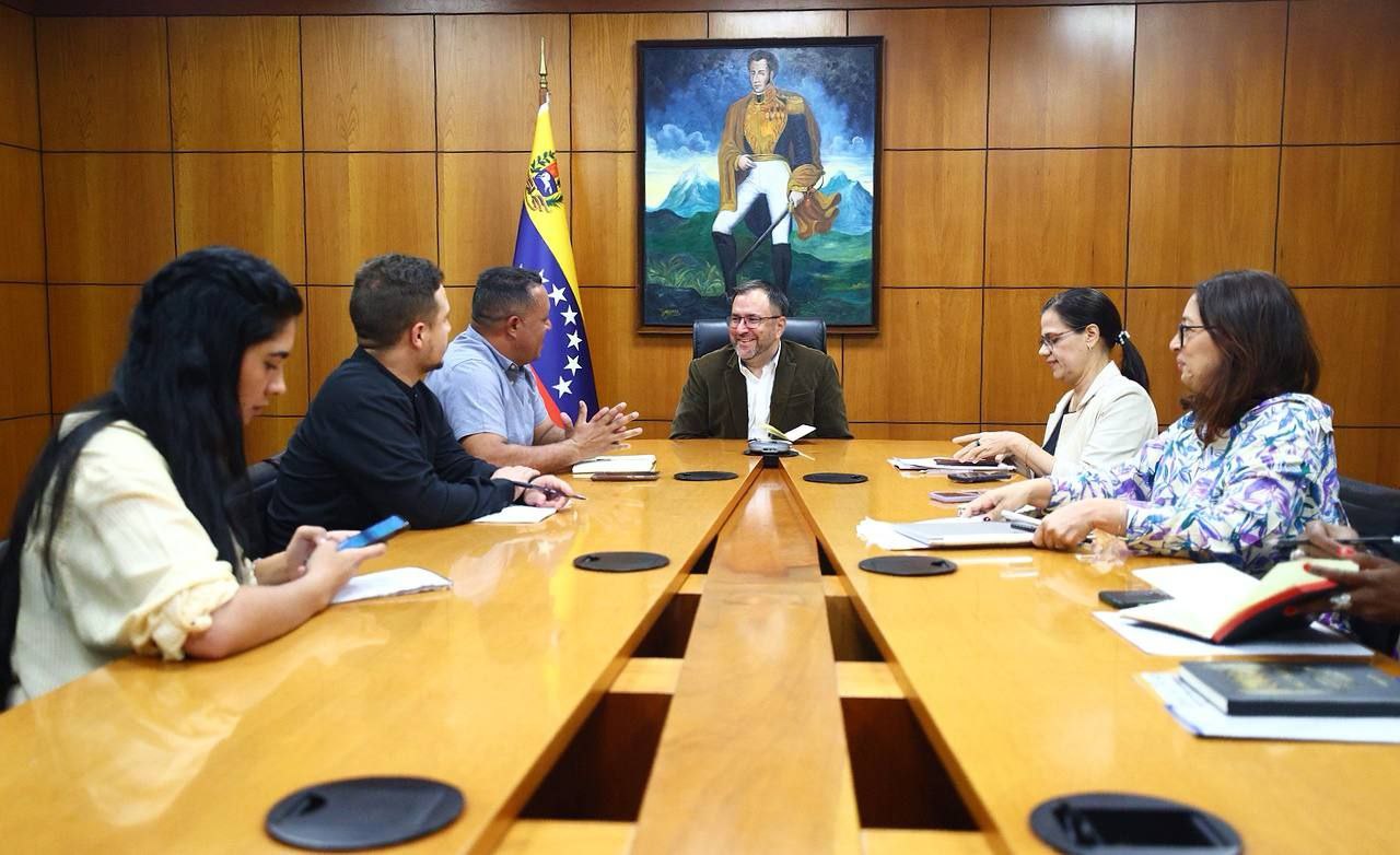 Avanza articulación de la Diplomacia de Paz con la fuerza comunera del país