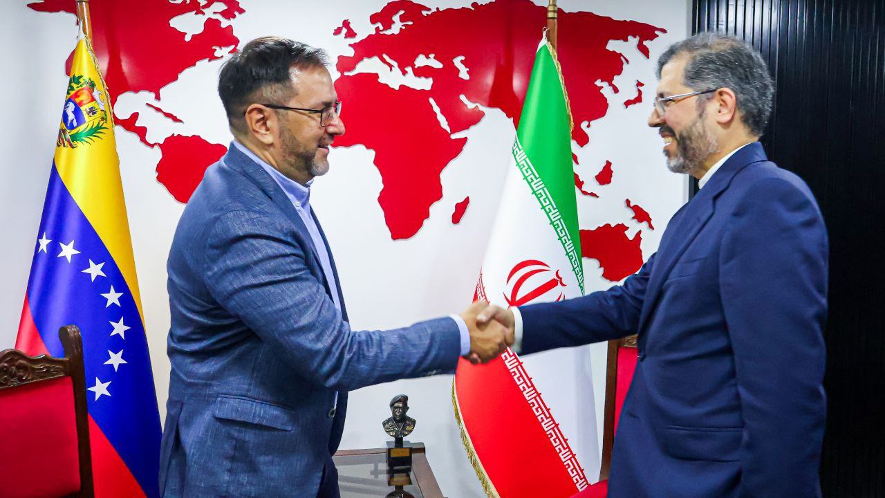 Venezuela e Irán reafirman compromiso con construcción de un mundo multicéntrico