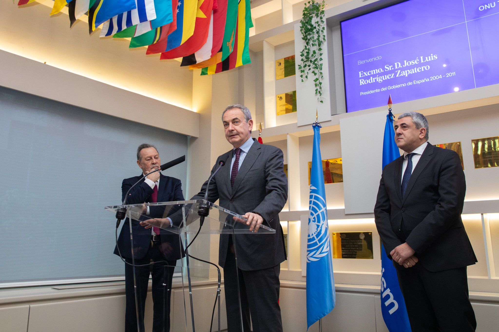 Embajadora Gutiérrez presente en homenaje a Zapatero en ONU Turismo