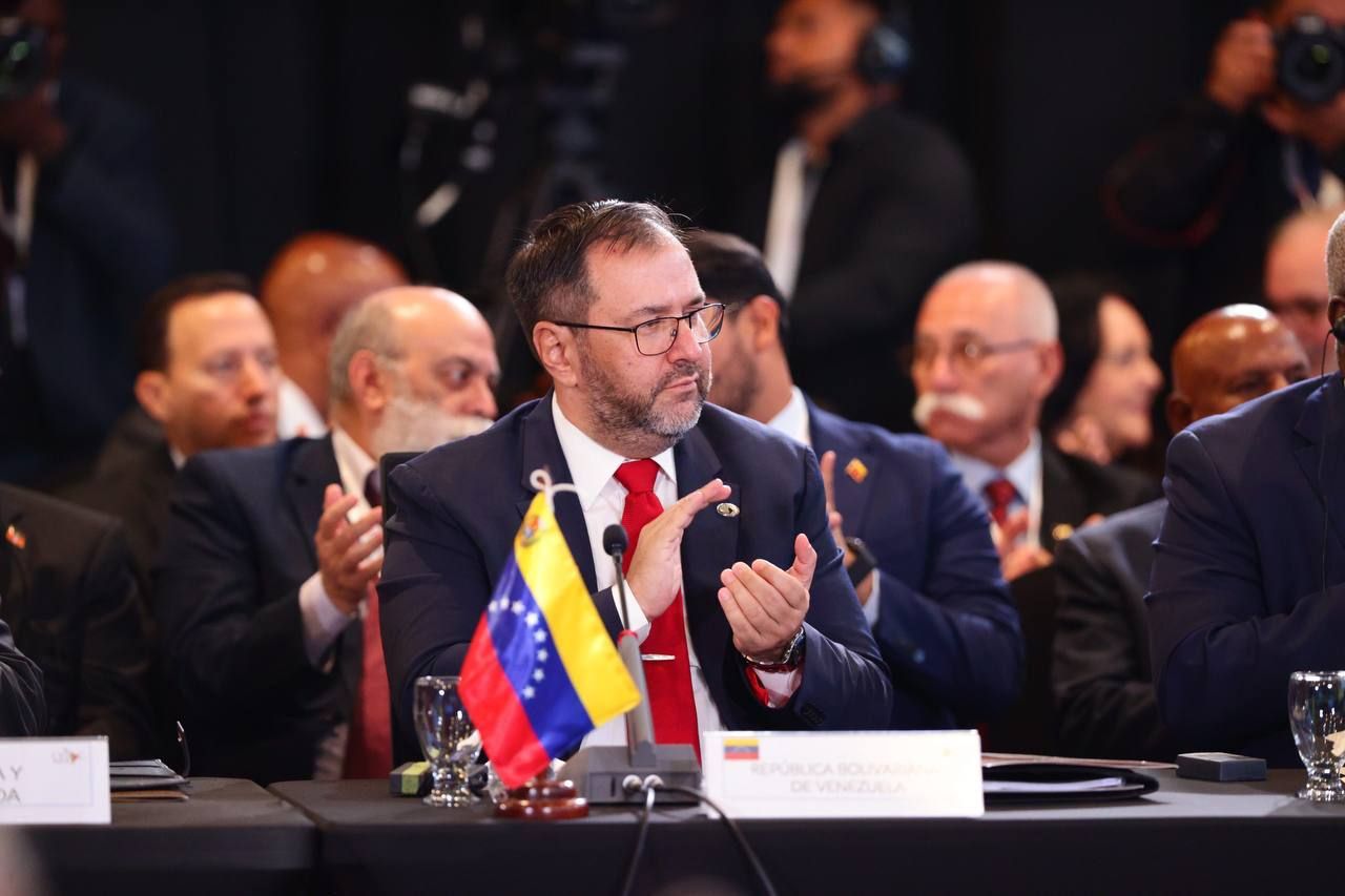 Canciller Yván Gil participó en IX Cumbre de la CELAC 2025