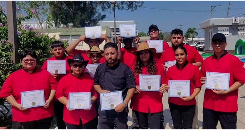 INCES Venezuela y Cayo CET Belice celebran graduación de formación técnica