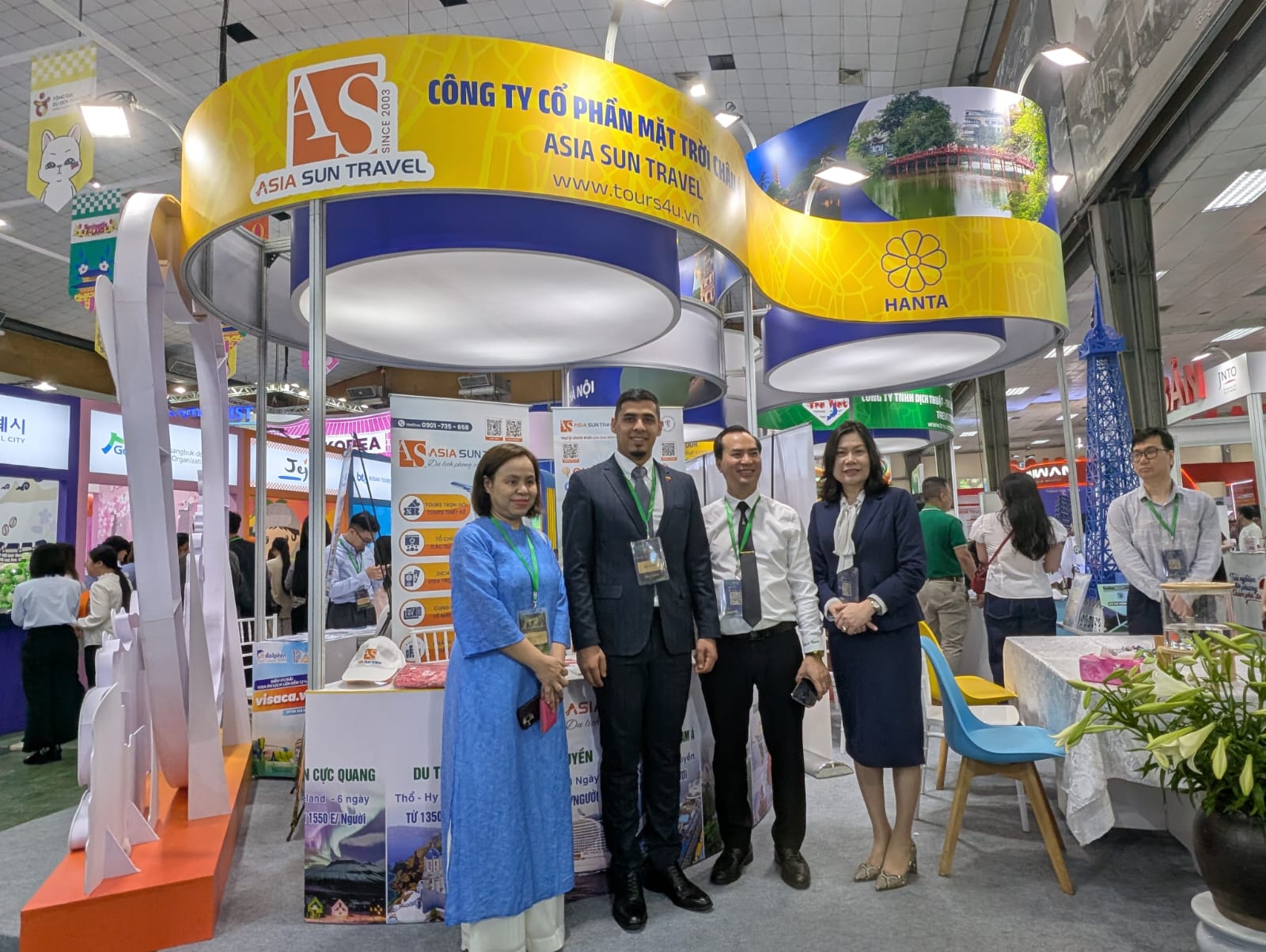 Embajada de Venezuela presente en inauguración de Feria “Vietnam International Travel Mart”