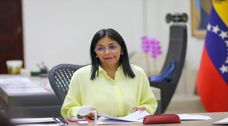 Vicepresidenta Rodríguez rechaza amenazas belicistas del Presidente de Guyana