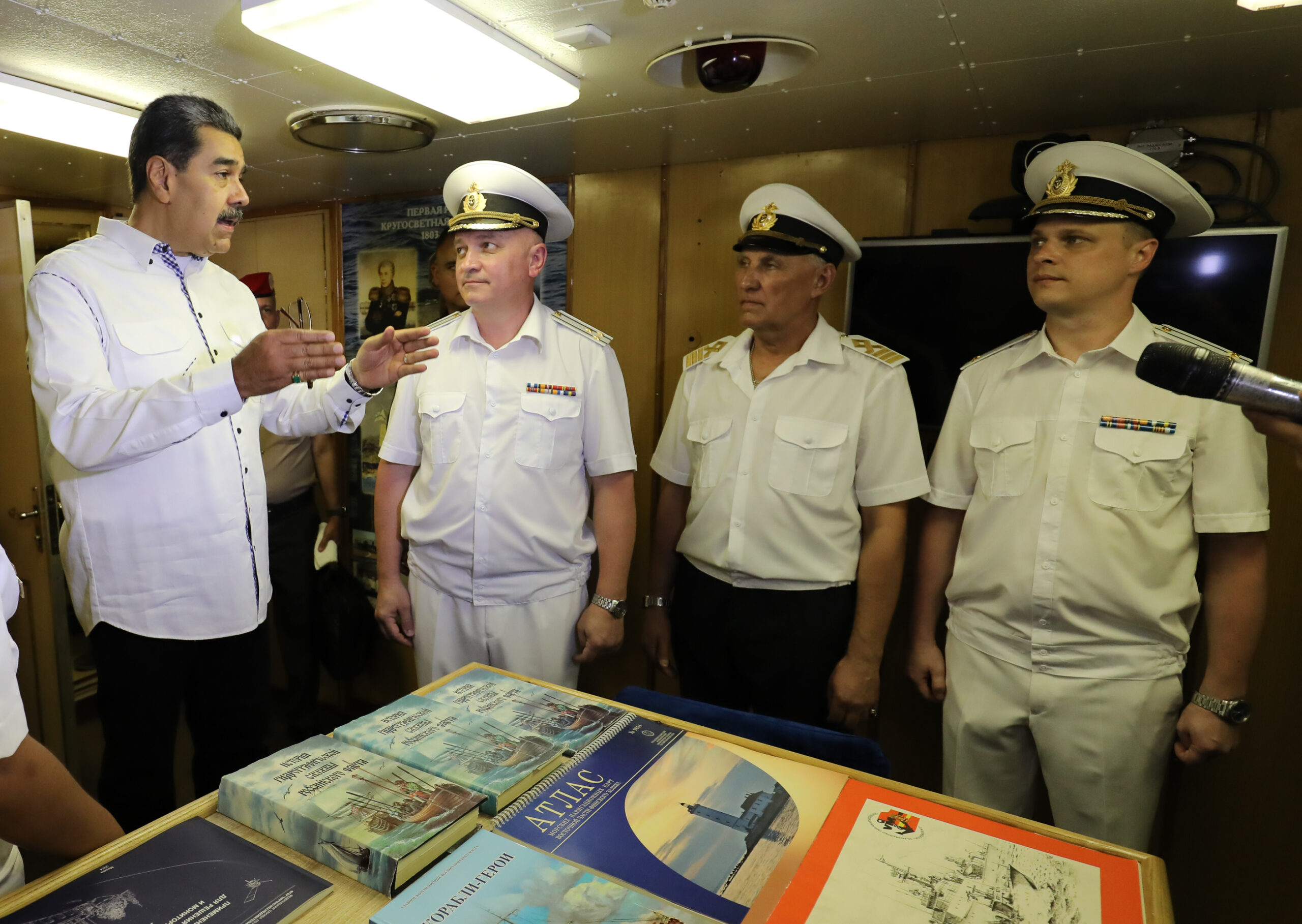 Presidente Maduro reafirma que los mares de Venezuela están abiertos a Rusia