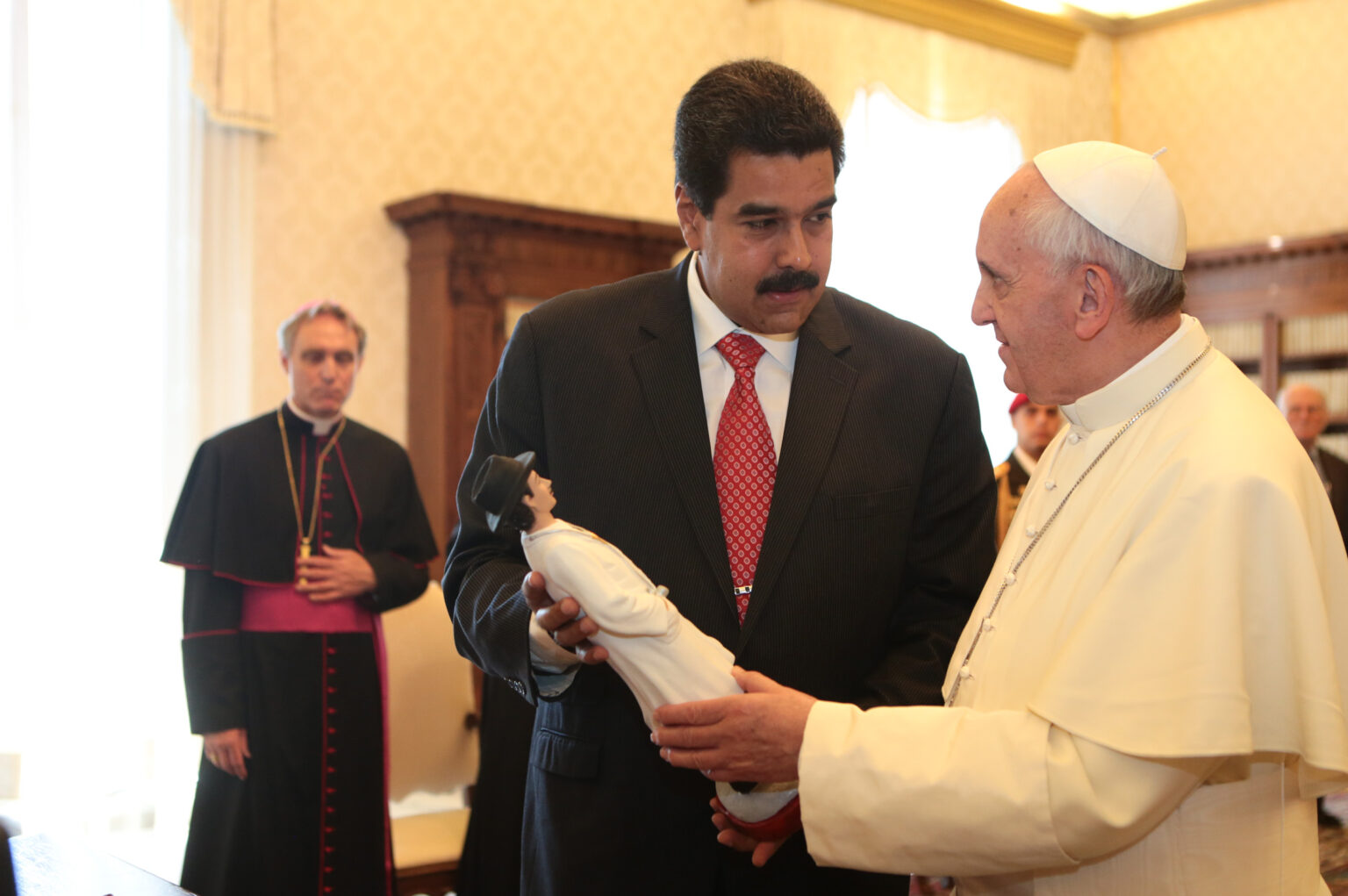 Venezuela lamenta la partida física del Papa Francisco: Líder espiritual y amigo