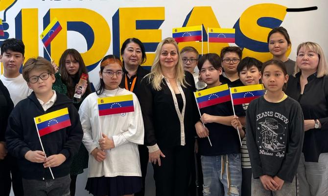 Escuelas aprenden cultura venezolana en Astaná