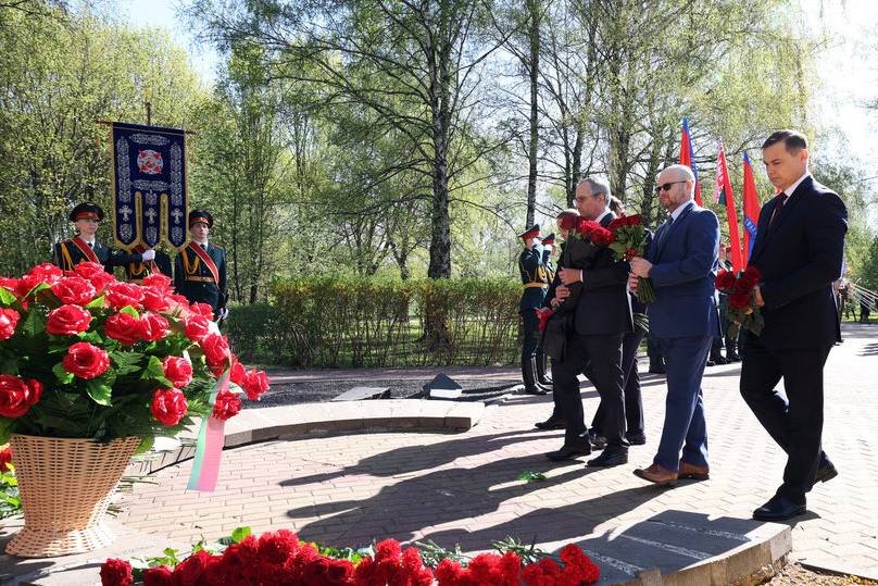 Embajada en Belarús rinde homenaje en conmemoración del desastre de Chernóbil
