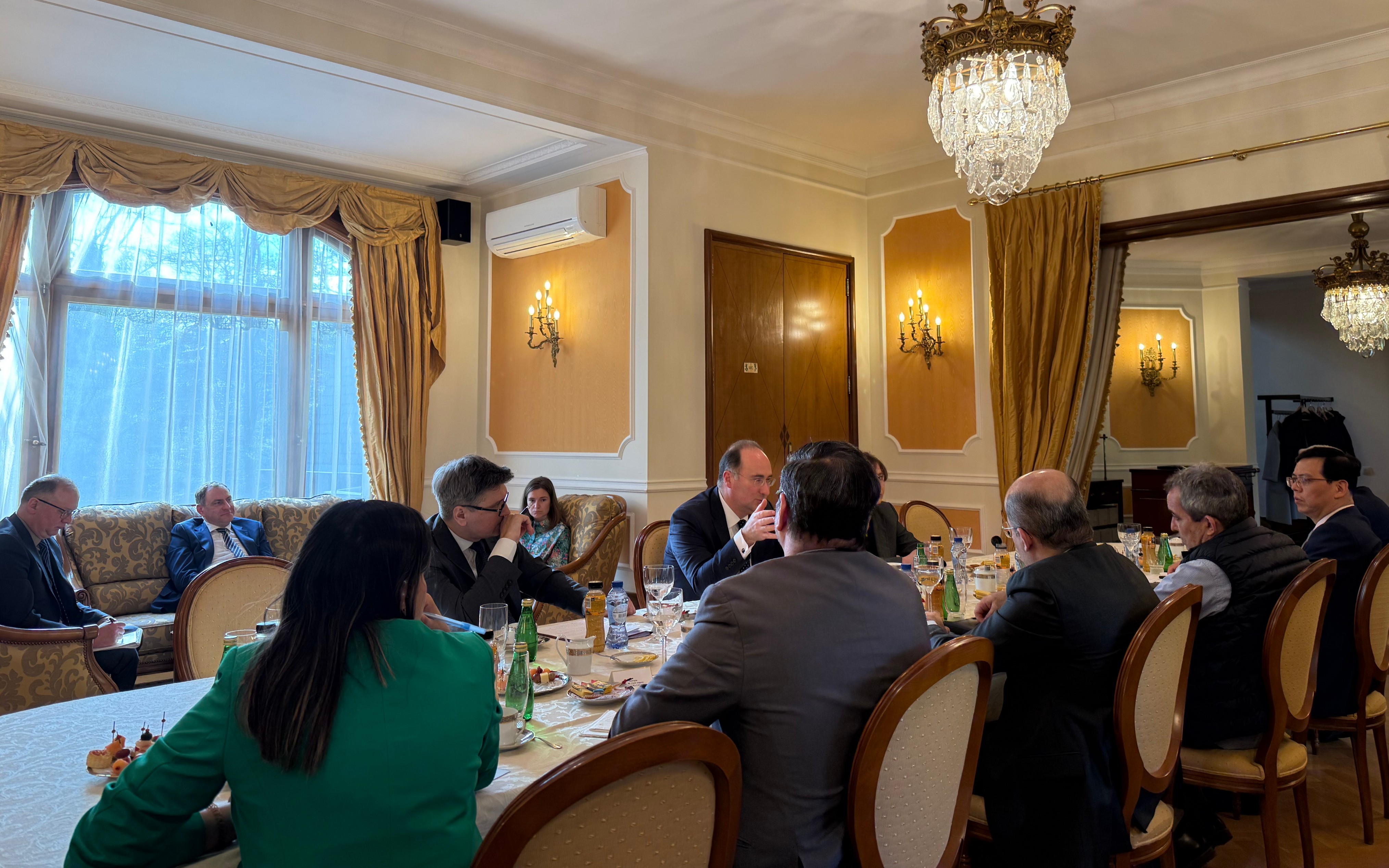 Grupo de Amigos en Defensa de la Carta de la ONU emite comunicado tras reunión en Bruselas 