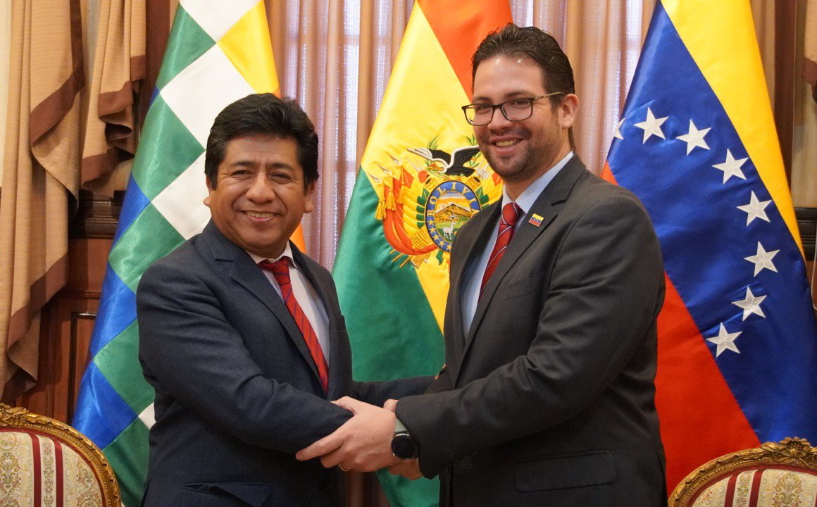 Venezuela y Bolivia reafirman compromiso de cooperación bilateral