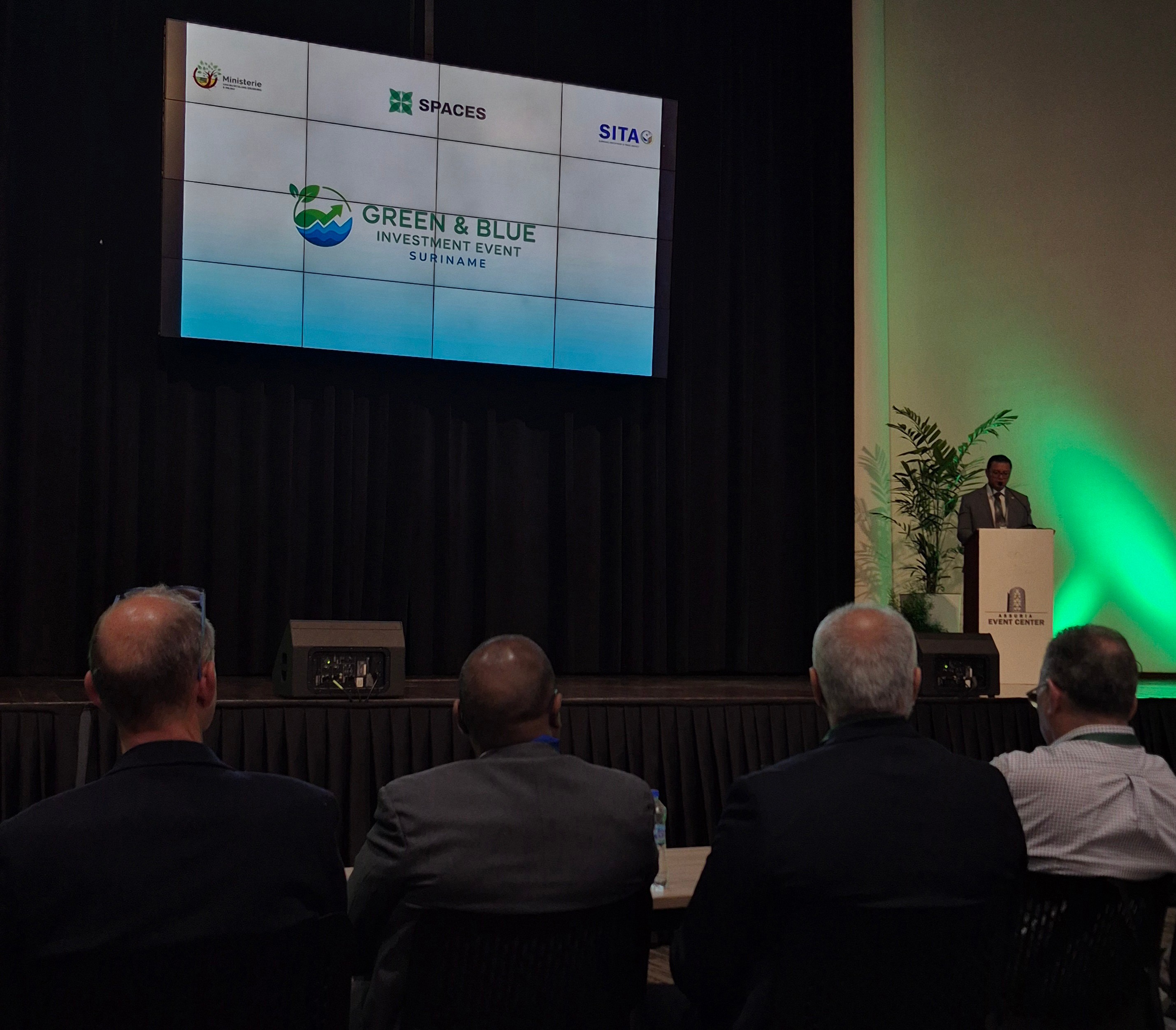 Embajada en Suriname participa en evento inversionista ambiental  en Paramaribo