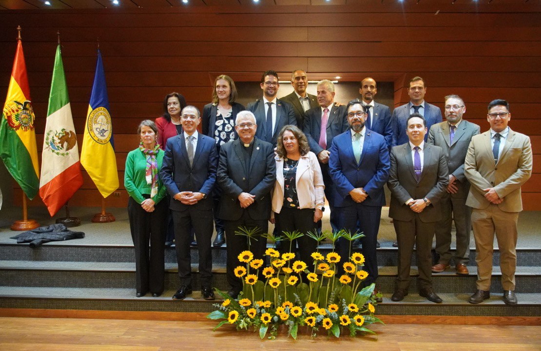 Embajador Trómpiz presente en Seminario “Relaciones entre México y Bolivia hacia el Bicentenario”