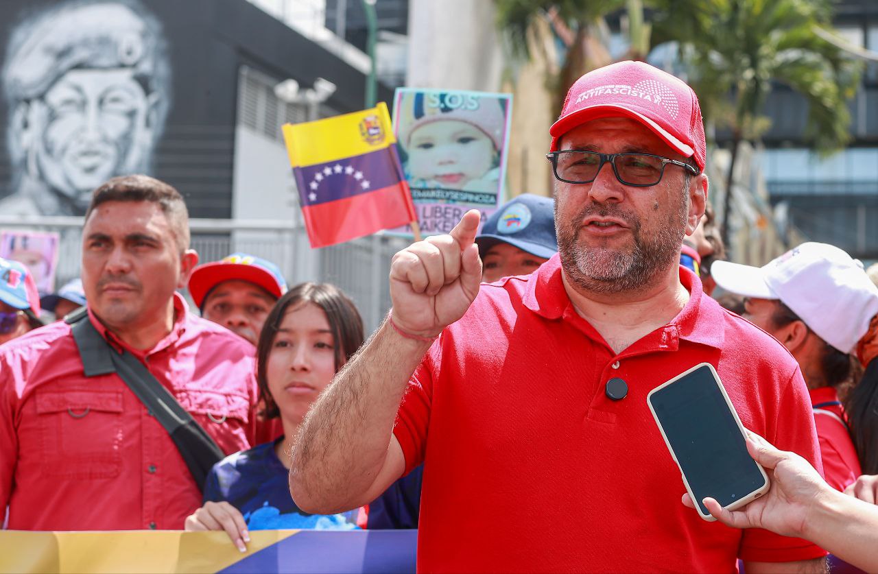 Canciller Yván Gil ratifica compromiso con fortalecimiento del aparato económico