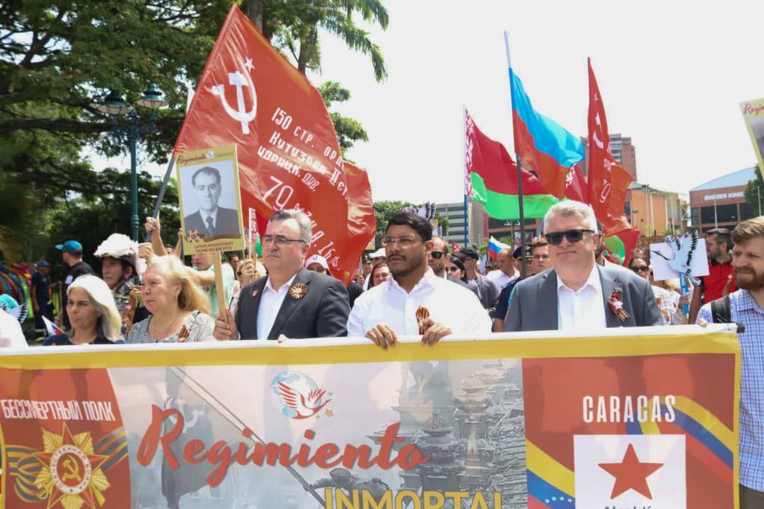 Caracas conmemora el 80 aniversario de la victoria sobre el nazismo con caminata