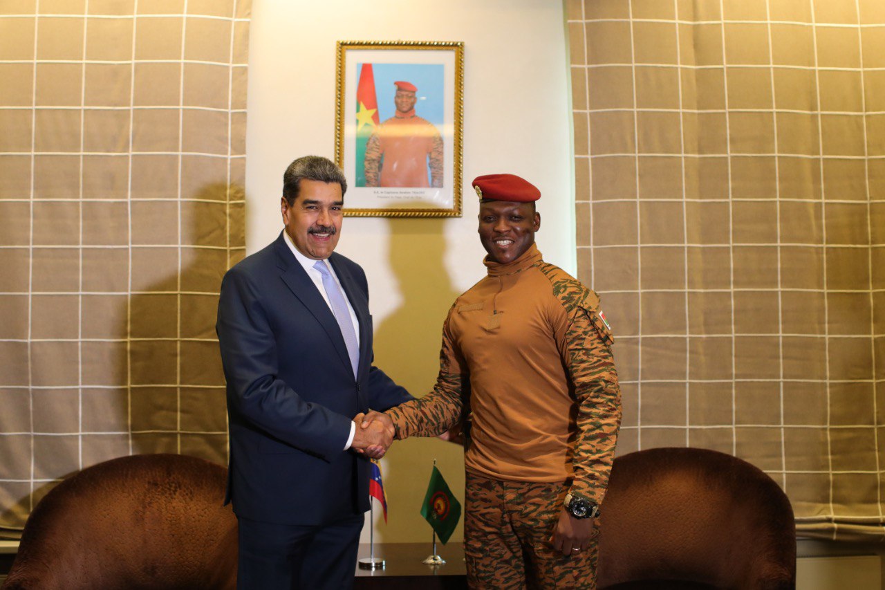 Presidentes Maduro y Traoré refuerzan cooperación Sur-Sur durante reunión en Moscú