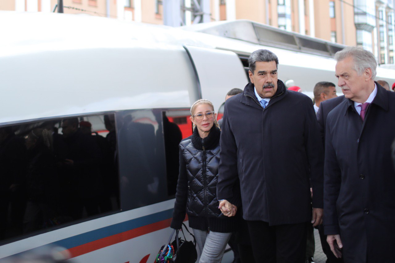 Presidente llegó a San Petersburgo como parte de su visita oficial a Rusia