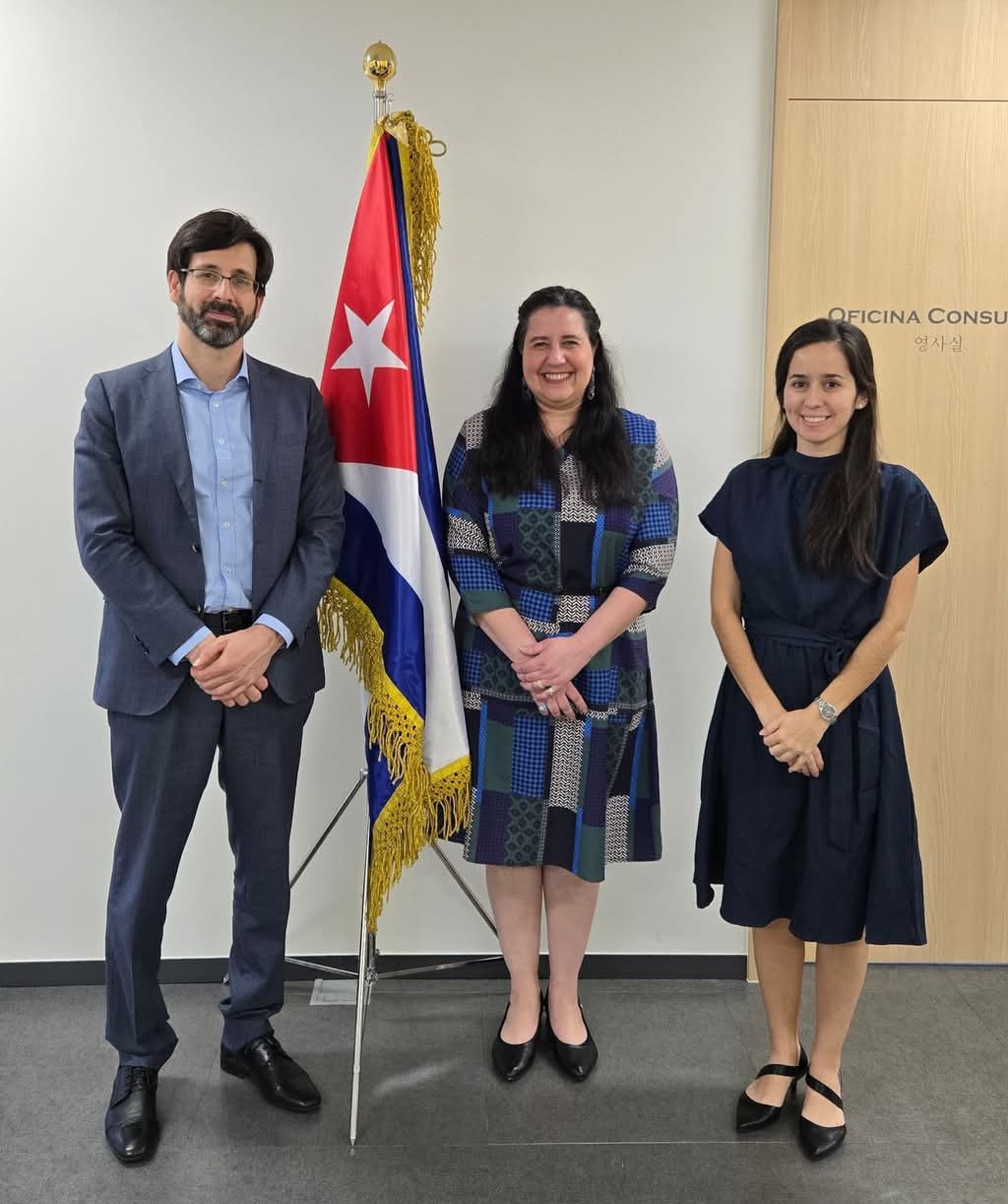 Venezuela y Cuba estrechan lazos durante encuentro en Seúl