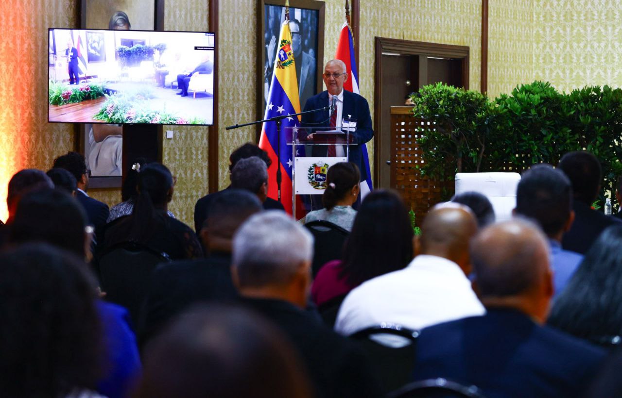 Instalado en Caracas Seminario Internacional sobre Migración Cuba-Venezuela