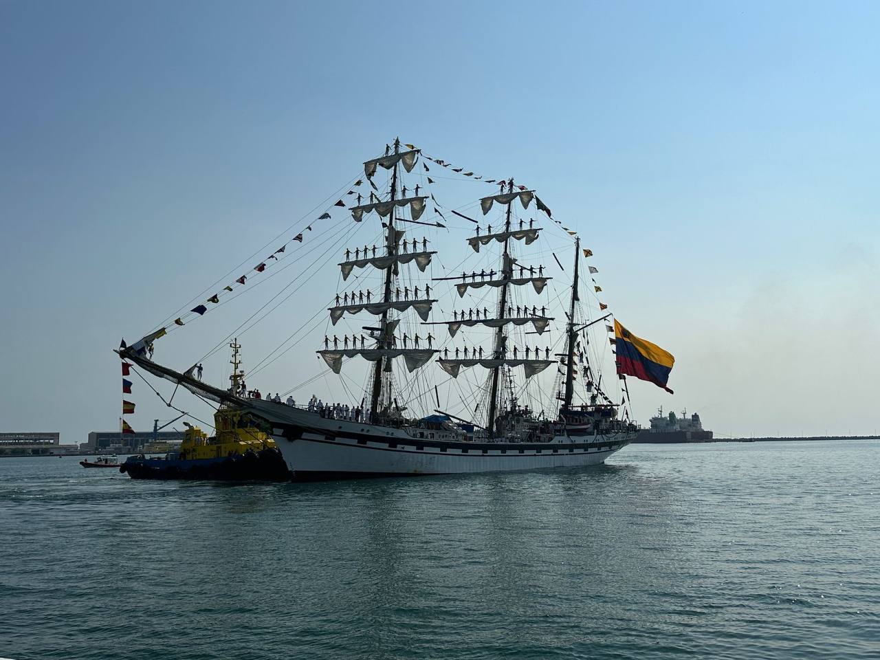 Puerto mexicano de Veracruz recibe al Buque Escuela "Simón Bolívar"