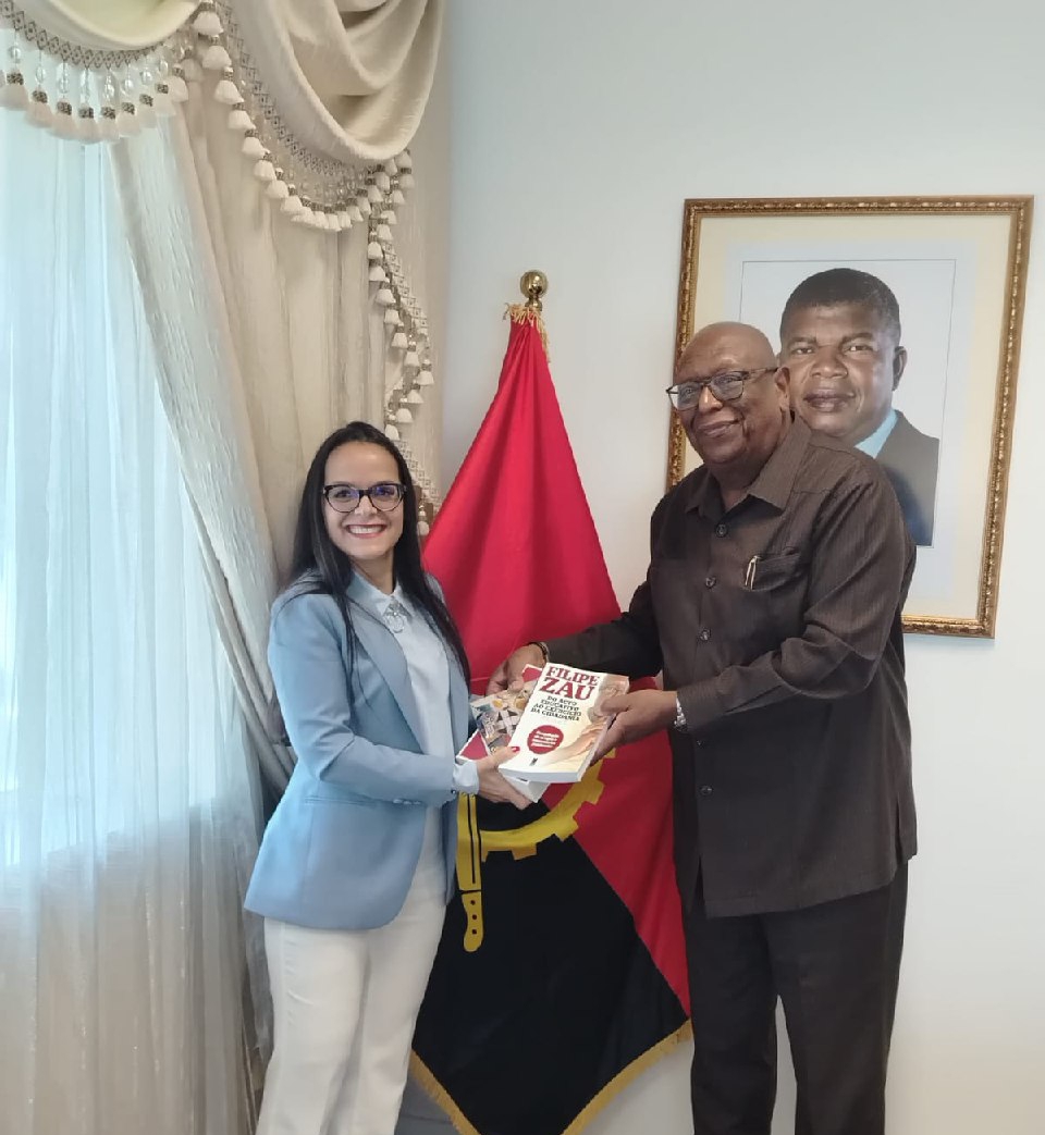 Embajadora en Angola se reúne con Ministro de Cultura para fortalecer cooperación