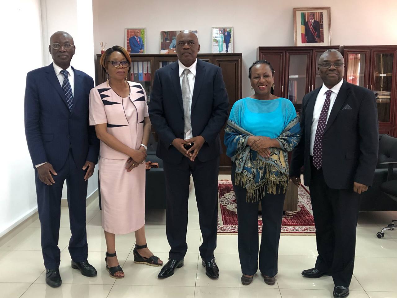 Embajadora Suárez se reúne con Presidente de la Universidad “Marien Ngouabi”