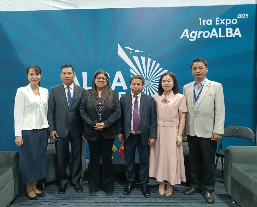 Venezuela y Vietnam fortalecen cooperación agrícola en el marco de Expo AgroAlba 2025