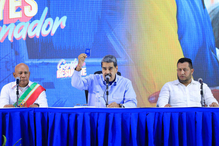 Presidente a migrantes: «Ningún país extraño dará lo que nuestra propia tierra puede construir»